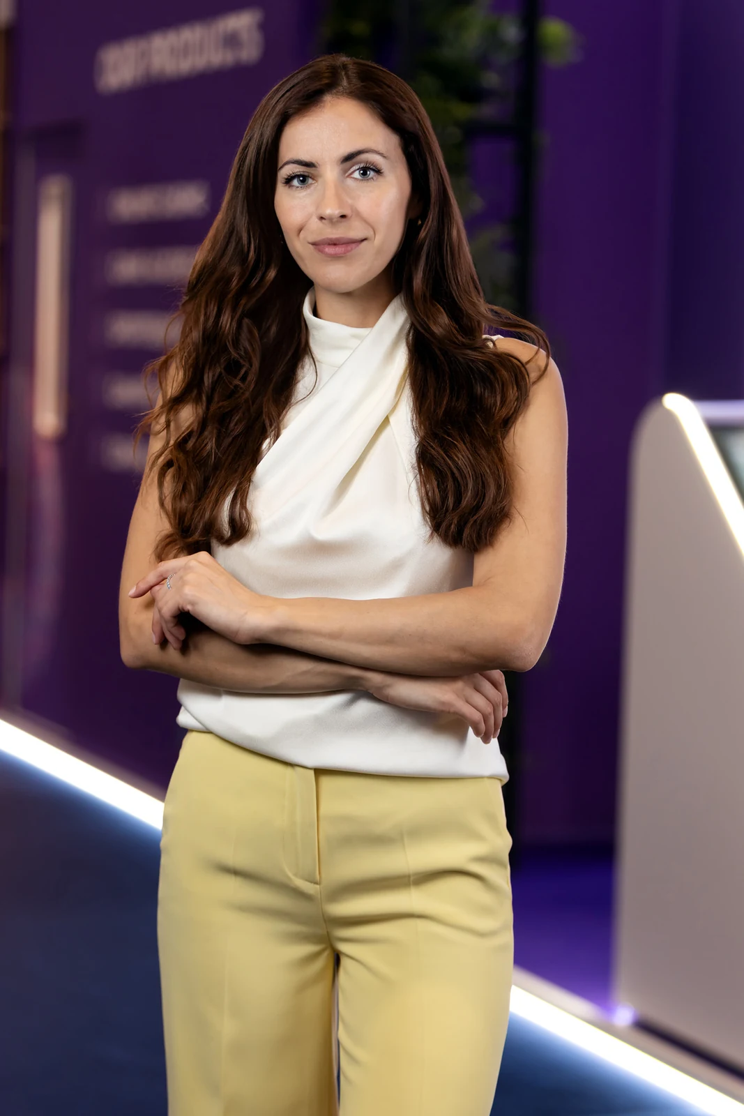 Professional corporate portrait of a woman photographed by Marcin