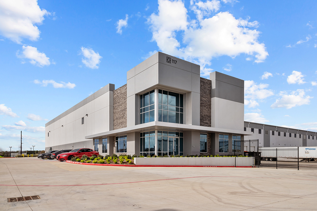 Commercial industrial building exterior photograph by Jose Rodriguez in Greater Houston, Texas