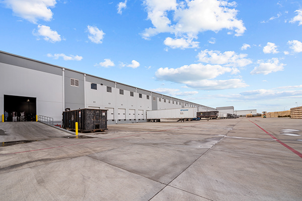 Commercial warehouse loading dock photograph by Jose Rodriguez in Greater Houston, Texas